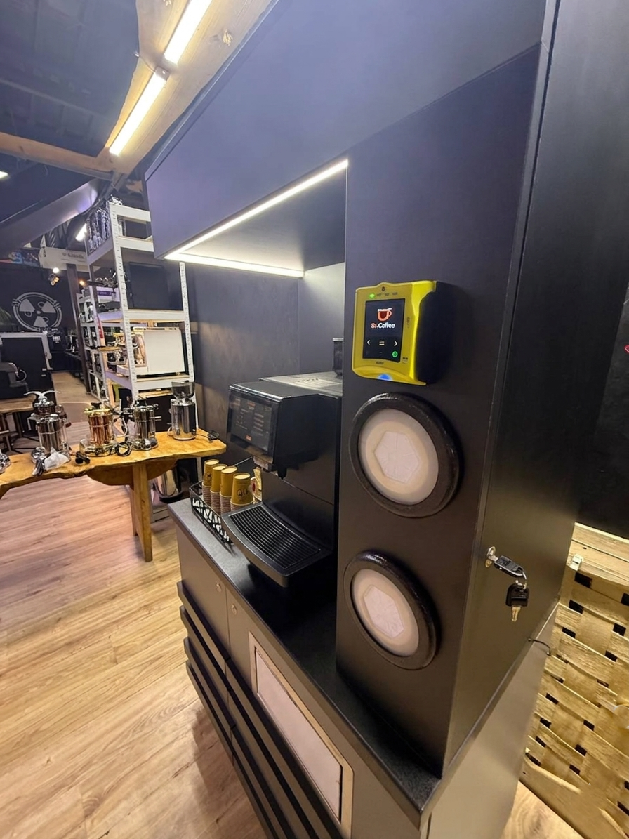 Купити Кав'ярні самообслуговування Кав'ярня самообслуговування DR. COFFEE F11PRO-B Кав'ярні самообслуговування Кав'ярня самообслуговування DR. COFFEE F11PRO-B Фото